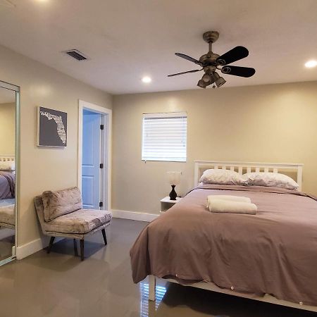 Lakefront Vacation Home - Sleeps 8 ديفي المظهر الخارجي الصورة