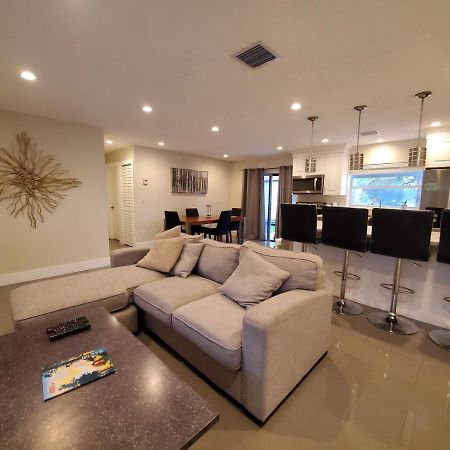 Lakefront Vacation Home - Sleeps 8 ديفي المظهر الخارجي الصورة